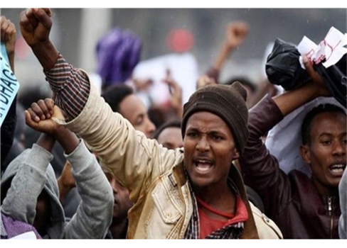 ضحايا الصراع العرقي في اثيوبيا يتزايدون والسلطات تشن حملة إعتقالات