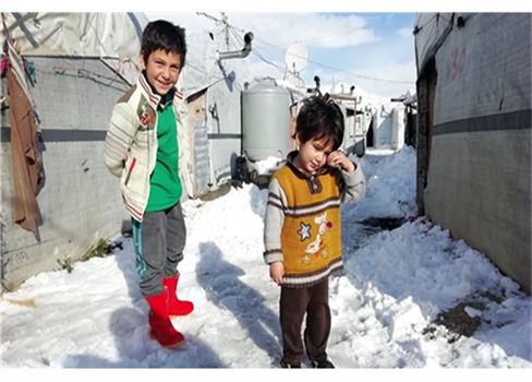 وفاة 15 طفلاً سورياً بسبب البرد ونقص الرعاية الصحية