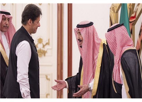 عمران خان يزور الرياض لبحث سبل تعزيز العلاقات بين البلدين 