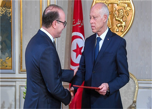 تونس تحظى بحكومة جديدة بعد أشهر من التصارع