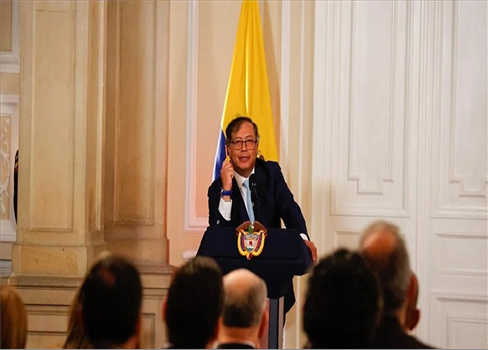 كولومبيا تهدد بقطع علاقتها مع 