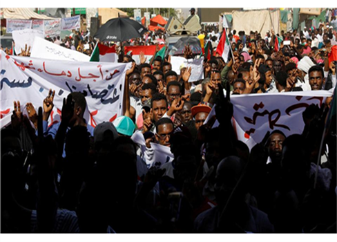 السودان.. دعوة أممية لانتقال سلمي للسلطة