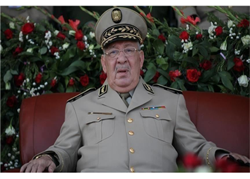 قائد الأركان الجزائري يؤكد قدرة بلاده على فرز رئيسها القادم