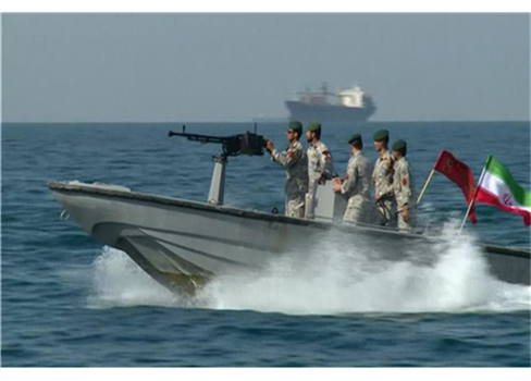 بريطانيا تؤكد: إيران استولت على الناقلة بمياه عمان
