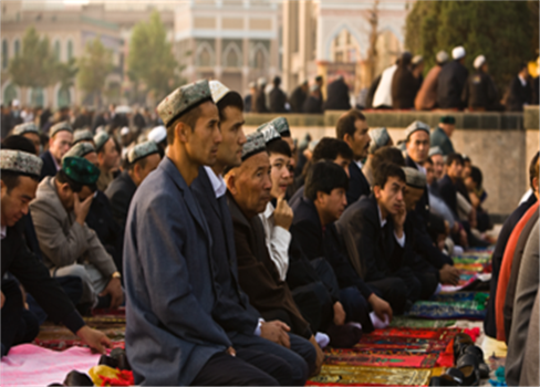 الايغور وأذرع الصين 