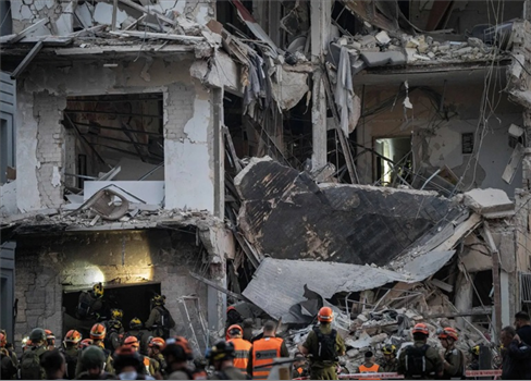 إيران توسع دائرة هجماتها إنتقاماً لمقتل خامنئي