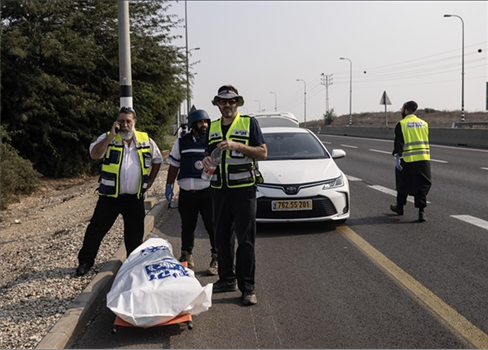 3 قتلى من عناصر الشرطة الصهيونية في هجوم غرب الخليل