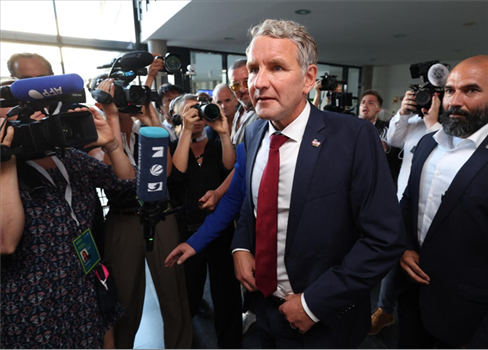 اليمين المسيحي المتطرف يحتفل فوزه التاريخي شرق ألمانيا