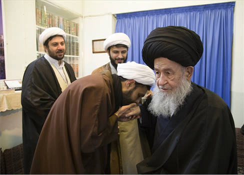 إيران تريد استخدام الذكاء الصناعي في تسريع صناعة الفتوى