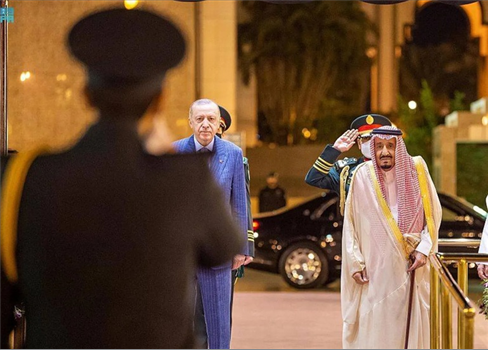 أردوغان يتوجه إلى السعودية في زيارة رسمية تسبق توجهه إلى مصر