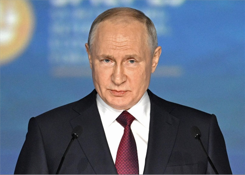 بوتين يستولي على مجموعة 