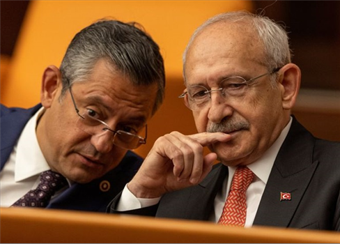 أوغلو يخسر انتخابات رئاسة حزب الشعب التركي