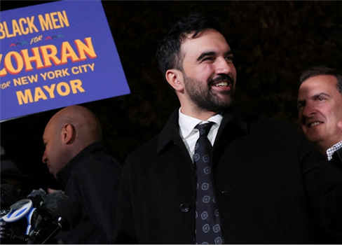 زهران ممداني يحقق فوزًا تاريخيًا كأول عمدة مسلم لمدينة نيويورك