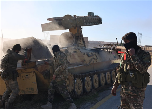 تحذيرات صهيونية ومصرية وأردنية لواشنطن بشأن انهيار الجيش السوري