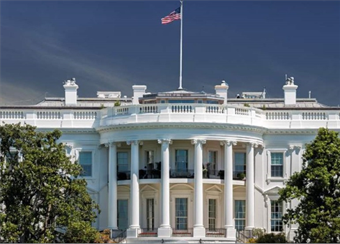 ترامب يتجه لتعيين وزراء من إدارته السابقة