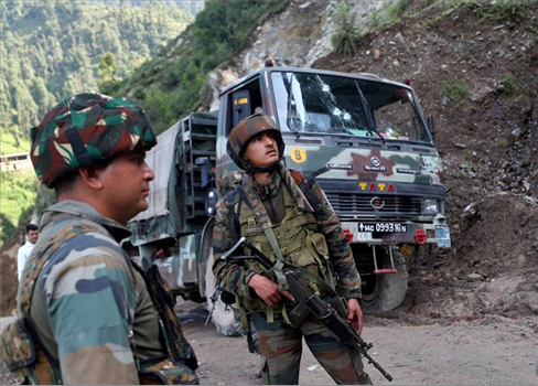 اشتباكات في كشمير تسفر عن مقتل 7 جنود هنود