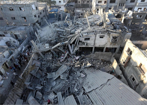 16 شهيداً في قصف مدفعي صهيوني على وسط وجنوب قطاع غزة