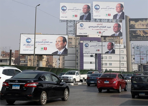 الناخبون المصريون يصوتون لرئيس مصر القادم