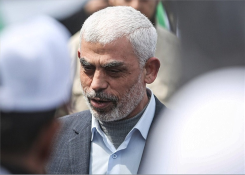 الدولة العبرية تعرض على السنوار خروج آمن من غزة