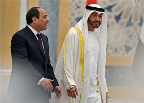 الإمارات تستحوذ على حصص كبرى في شركات نفط مصرية