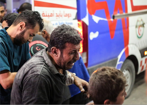 الجيش الصهيوني يقصف مستشفى المعمداني شمال قطاع غزة