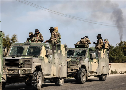 لواء سوري متمرد يعلن حل نفسه وتسليم أسلحته لوزارة الدفاع