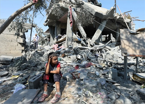 4 شهداء في قصف صهيوني وسط قطاع غزة