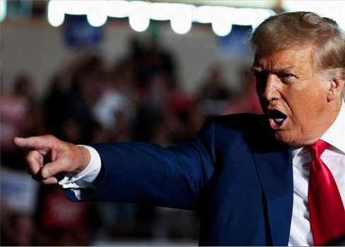 ترامب يتوعد بالفوضى في حال خسر الانتخابات