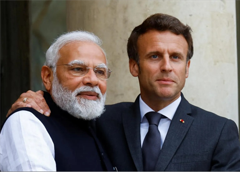 إتفاقية دفاعية كبرى تتوج زيارة ماكرون للهند