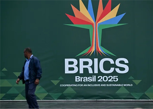 بريكس تتجه نحو نظام مدفوعات خارج السيطرة الأمريكية