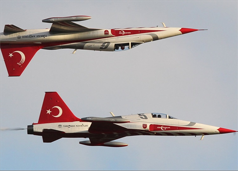 تركيا تبحث عن خيارات صعبة لتطوير اسطولها الحربي