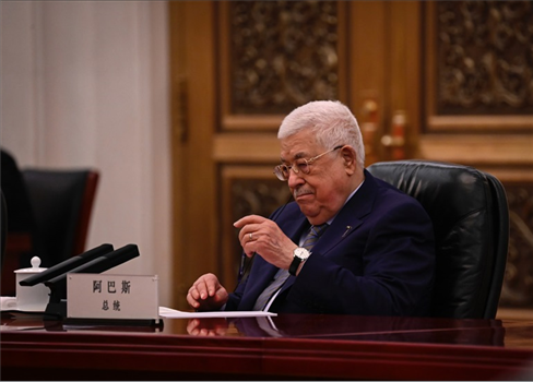 السلطة الفلسطينية تحذر من انهيار وشيك لمؤسساتها