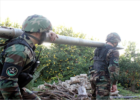 الطيران الصهيوني يستهدف قيادي من الجماعة الإسلامية في لبنان