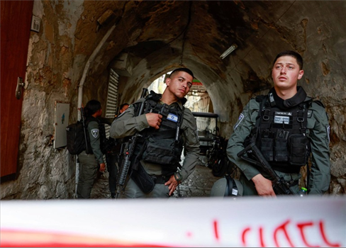 مسلم كندي تسلل إلى حدود الدولة العبرية لقتل جنود صهاينة