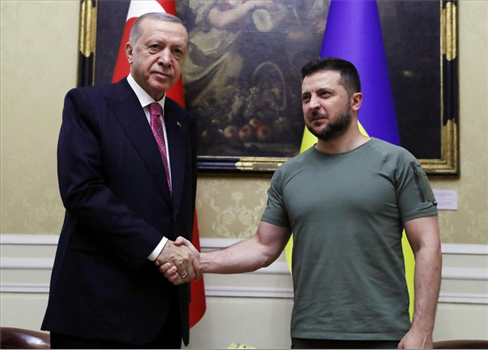 تركيا تطلق جرس إنذار بشأن نفوذها في البحر الأسود