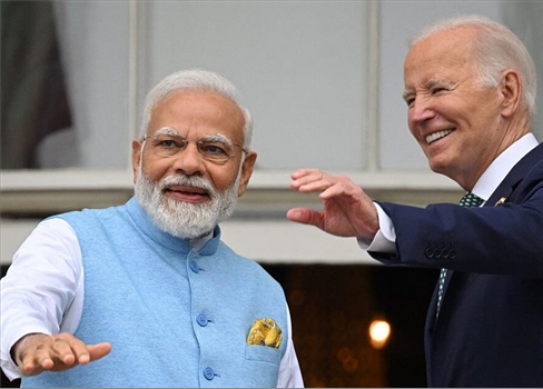 واشنطن تُصعد كومبارس جديد في معركتها مع الصين