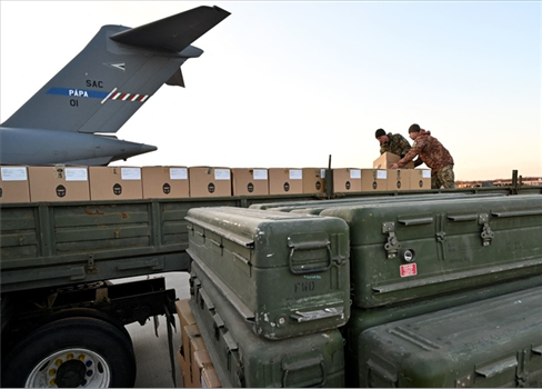 واشنطن ترسل ترسانة أسلحة ومعدات عسكرية للمليشيات الكردية في سوريا