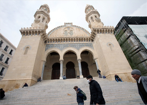 إغتيال إمام مسجد في منطقة القبائل بالجزائر وإتهامات لحركة الماك الإنفصالية