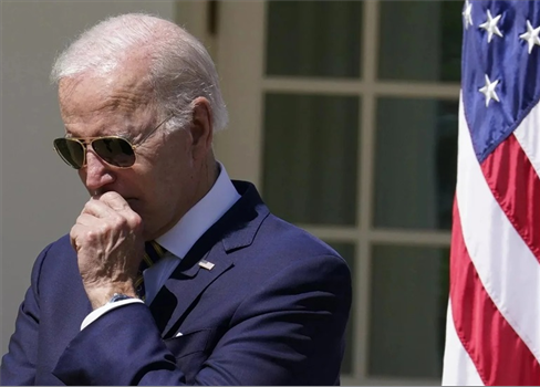 مؤرخ اسكتلندي يتحدث عن مؤشرات انهيار الولايات المتحدة