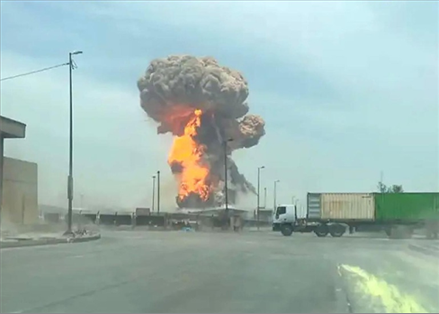 مئات الضحايا في انفجار ضخم هز ميناء بندر عباس الإيراني