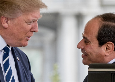 ترامب يطالب بعدم فرض رسوم على السفن الأمريكية في قناتي بنما والسويس