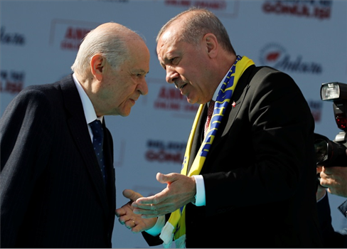 هل ينجح أردوغان في إقناع المليشيات الكردية بإلقاء السلاح؟!