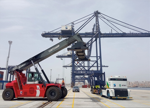 الحياد الوظيفي..  دعم لوجستي مصري غير معلن للموانئ الصهيونية