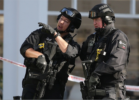 الشرطة البريطانية تلاحق عناصر المليشيات الكردية على أراضيها