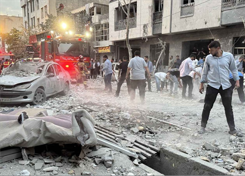 مقتل 5 إيرانيين في قصف أمريكي استهدف طهران