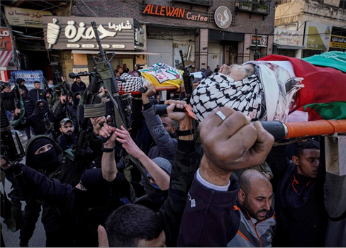 قوة صهيونية تغتال ثلاثة فلسطينيين في أحد مستشفيات جنين