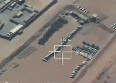 التحالف بقيادة السعودية ينفذ ضربة محدودة على ميناء المكلا