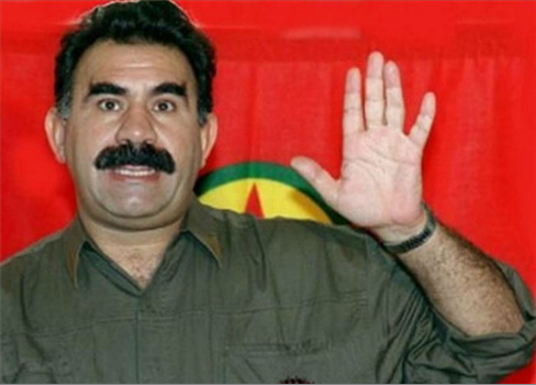 أوجلان يفتح الباب لإنهاء الصراع المسلح مع الدولة التركية