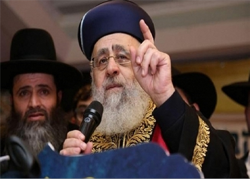 الحاخام الأكبر السابق يدعو الحريديم للتمرد على طلبات الاستدعاء