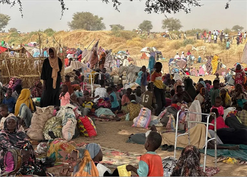 مفوضية العون الإنساني في السودان: قوات الدعم السريع أحرقت قافلة مساعدات إنسانية قرب الفاشر